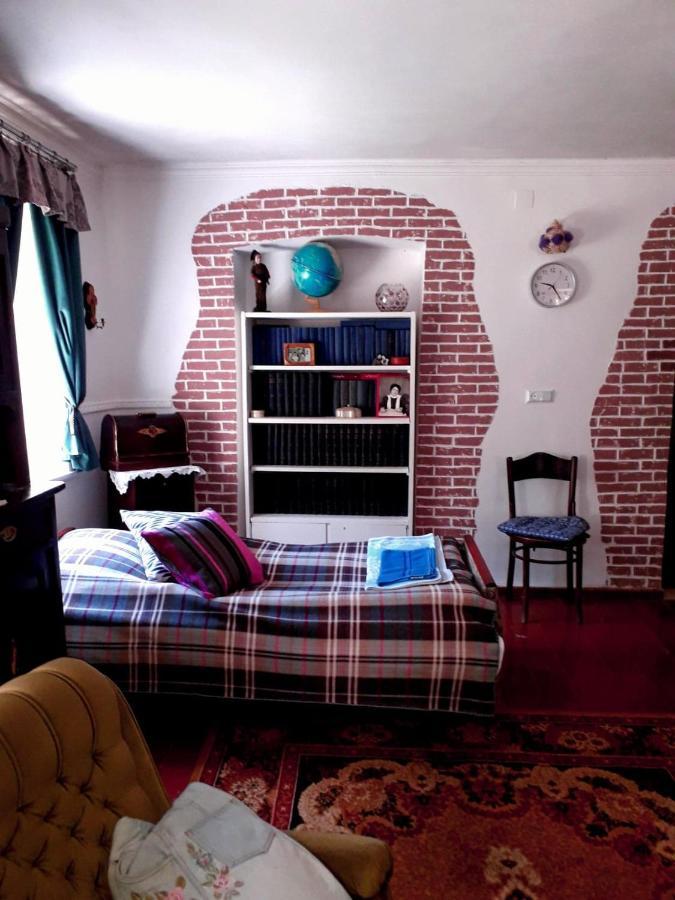 Guest House Meri Poppins Dedoplis Tskaro Buitenkant foto